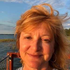 Meet your Posher, Janet